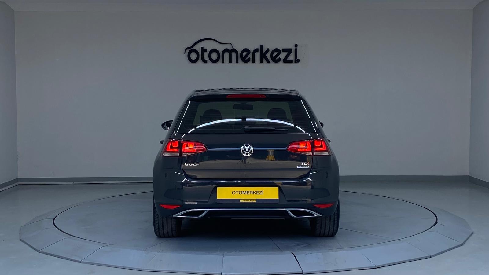 VOLKSWAGEN GOLF 27
